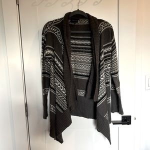 Romeo and Juliet Couture grey cardigan